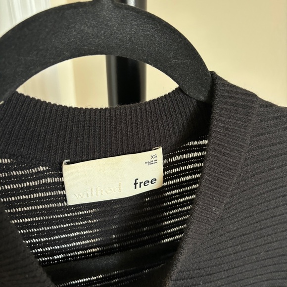 Wilfred Free Lolan Sweater - Picture 2 of 5